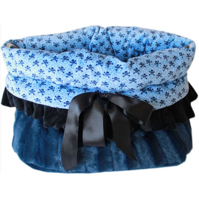 - Smuggle Bugs All-In-One Pet Bed Bag And Car Seat - Blue Skulls Car Seat Mirage New Arrival
